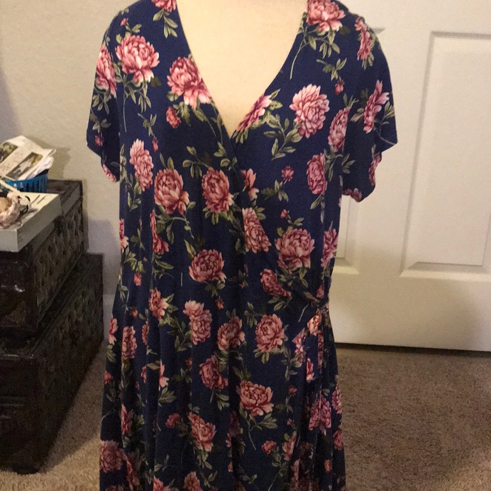 Side tie floral dress